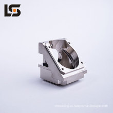 Piezas de mecanizado CNC de aluminio de alta precisión con centro de mecanizado CNC de 4 ejes